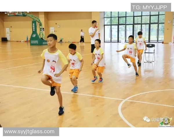 成都市青少年篮球夏令营开启激情之旅助力年轻球员成长与梦想实现 成都市青少年篮球夏令营开启激情之旅助力年轻球员成长与梦想实现